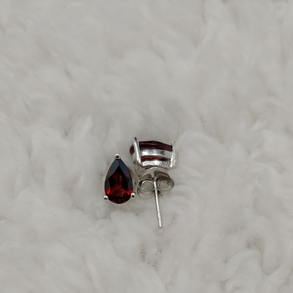 Tear Drop Garnet